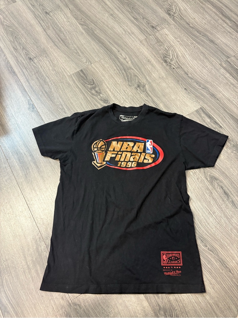 Mitchell and ness graphic tee